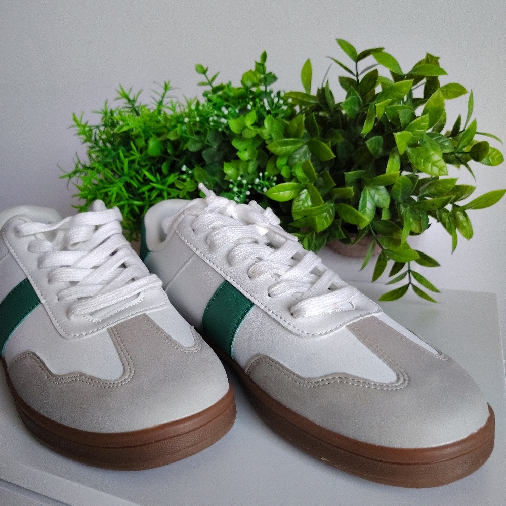 American Eagle Retro Sneakers | Green & White | Size US 9 | NWOT - Picture 4 of 10